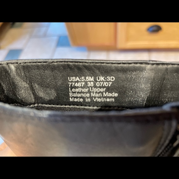 Clark’s Women’s Leather boots in size 5.5 - Picture 6 of 8